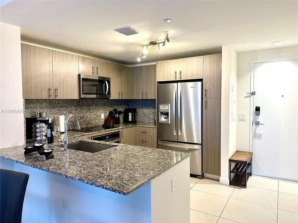 $4,100 | 5350 Northwest 84th Avenue, Unit 1107, Doral, FL 33166