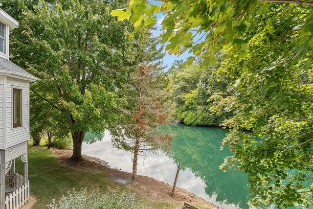 $575,000 | 1001 Lake Pointe Lane, Mahomet, IL 61853