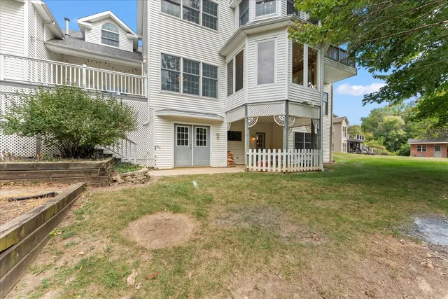 $575,000 | 1001 Lake Pointe Lane, Mahomet, IL 61853