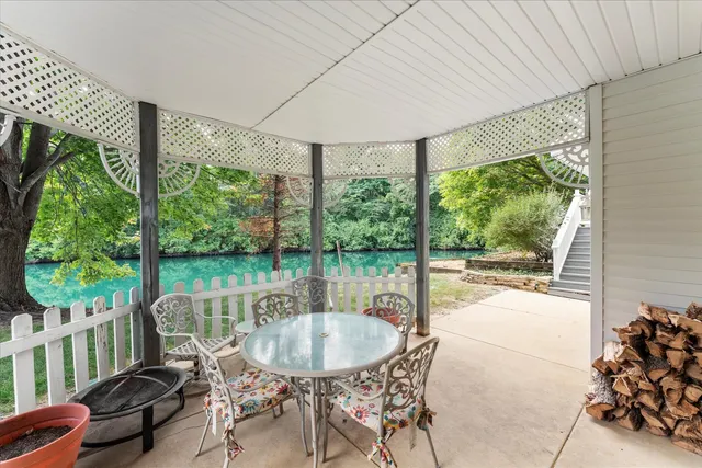 $575,000 | 1001 Lake Pointe Lane, Mahomet, IL 61853