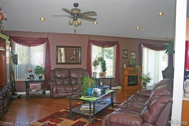 5084 Kidder Road Almont, MI 48003 - Photo 8 of 17 k8.jpg