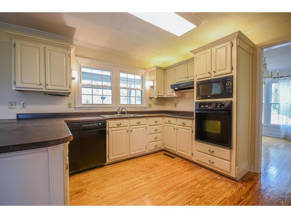 2201 Old Tusculum Road Greeneville, TN 37745 - Photo 10 of 36 Photo 10