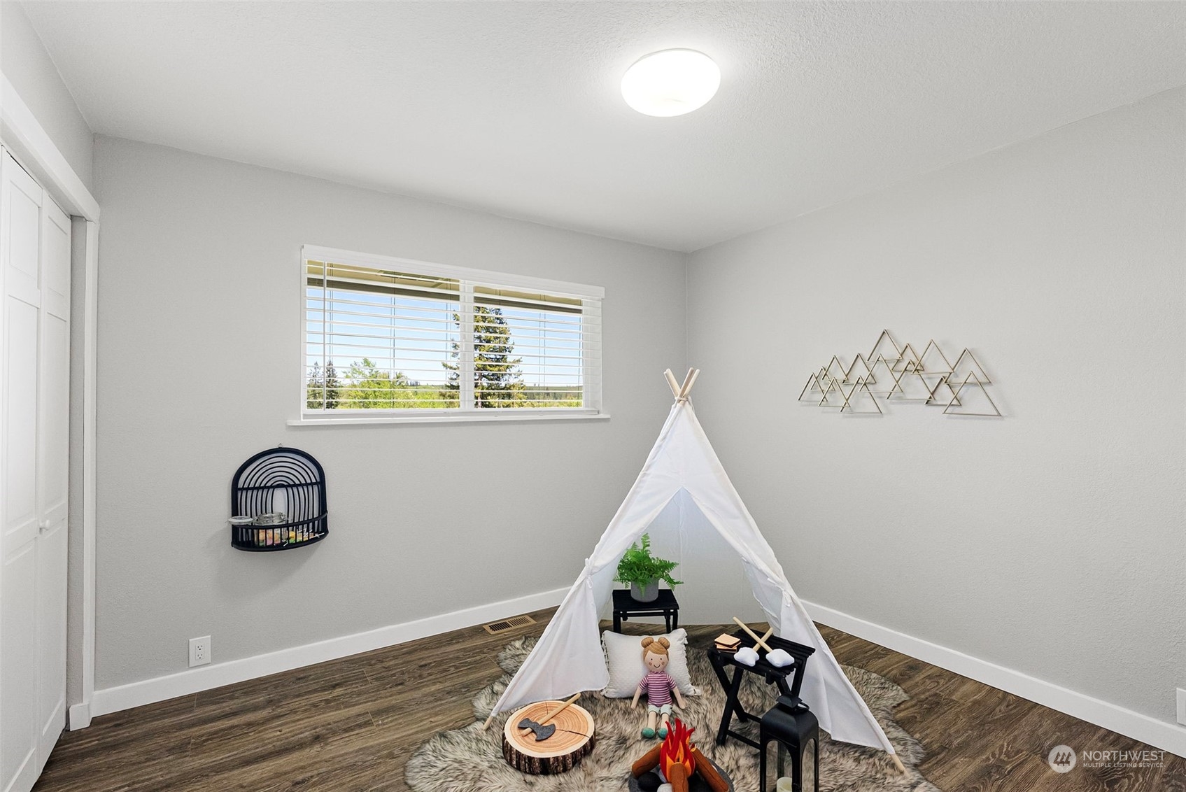 494 Gish Road Onalaska, WA 98570 - Photo 23 of 31 Gallery Image 23
