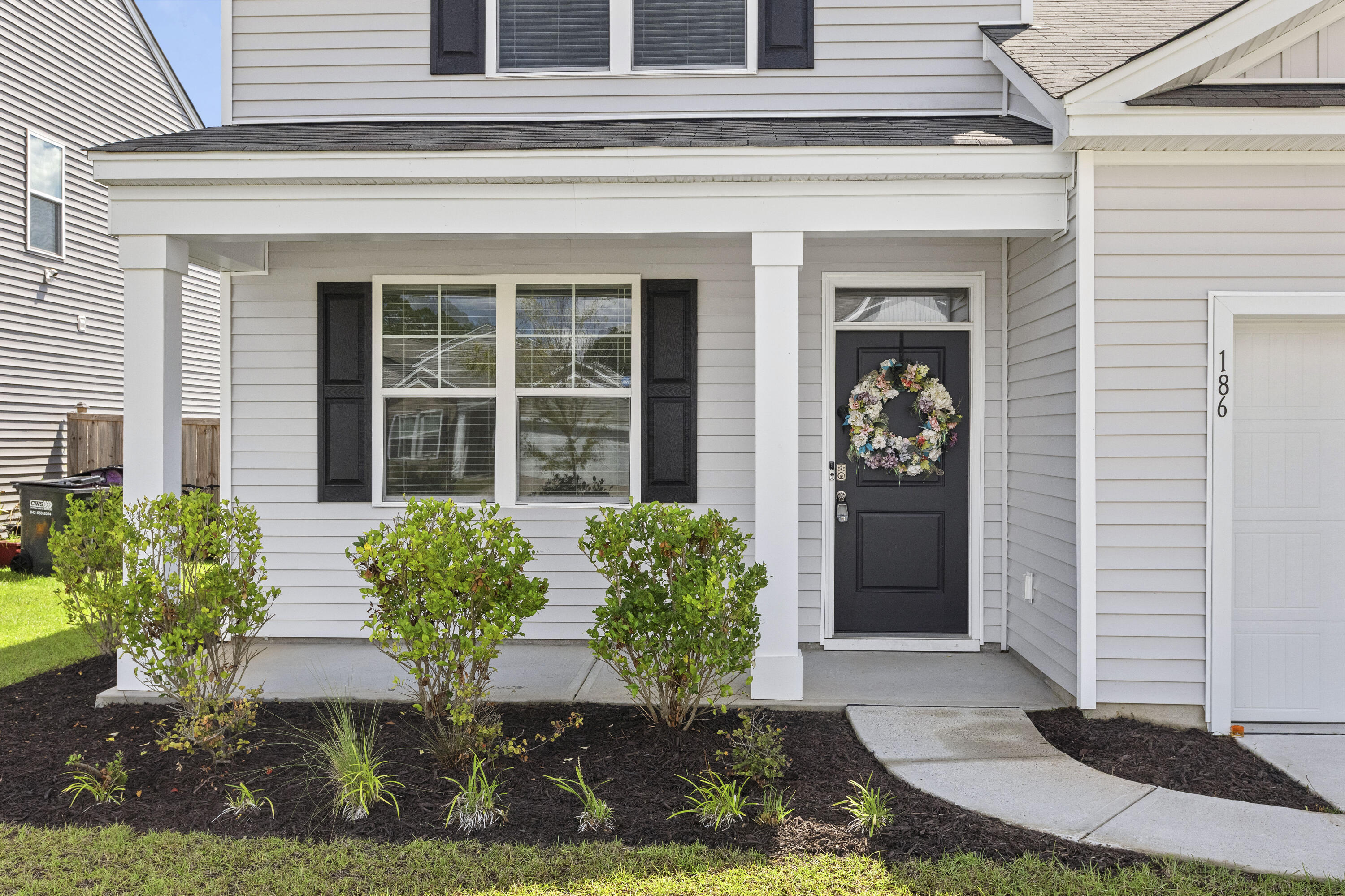 186 Cloverleaf Street Summerville, SC 29483 - Photo 27 of 51 186CloverleafSt-CasaVerdeMediaLLC5