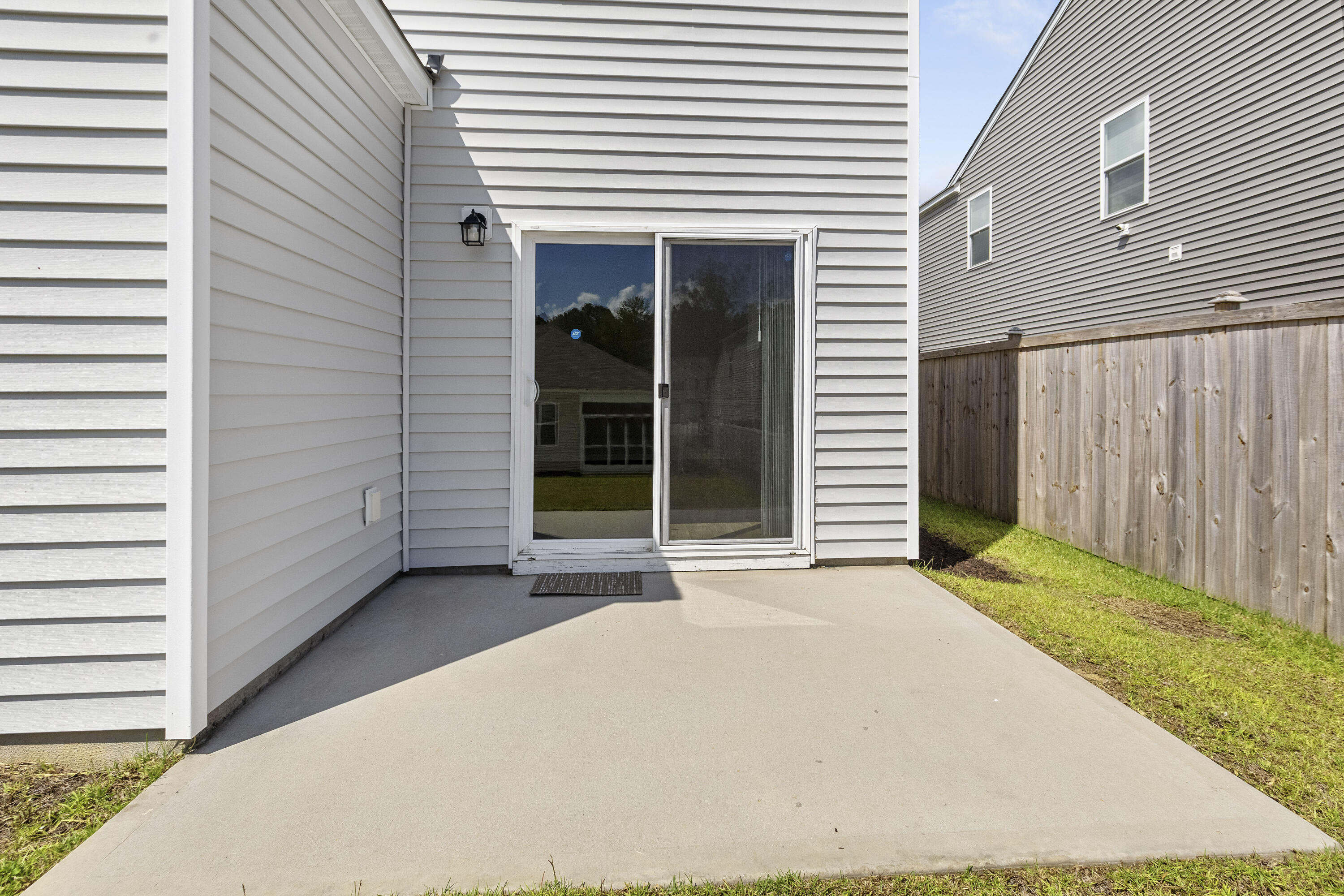 186 Cloverleaf Street Summerville, SC 29483 - Photo 48 of 51 186CloverleafSt-CasaVerdeMediaLLC47