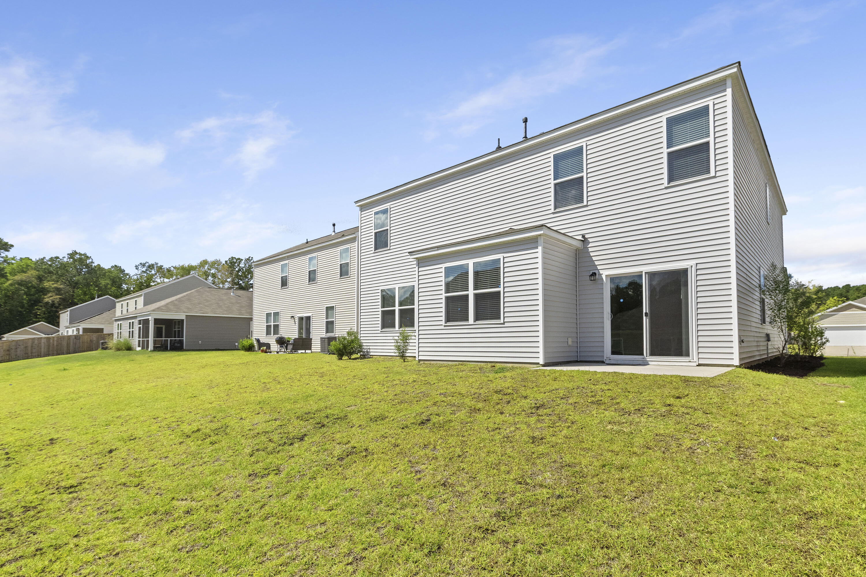 186 Cloverleaf Street Summerville, SC 29483 - Photo 49 of 51 186CloverleafSt-CasaVerdeMediaLLC46