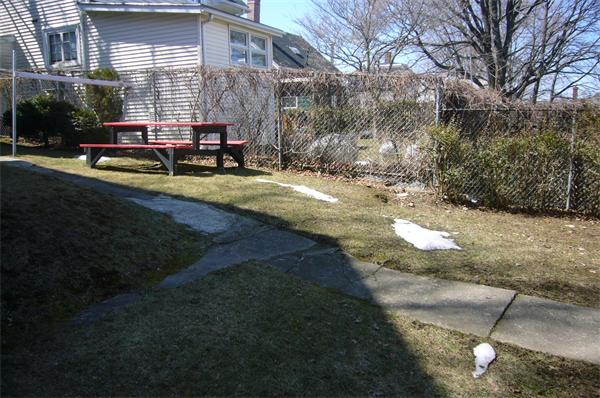 26 Rockingham Street Lynn, MA 01902 - Photo 8 of 10 Gallery Image 8