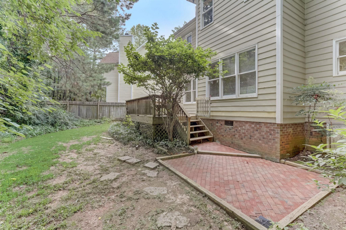 1601 Lethbridge Court Raleigh, NC 27606 - Photo 17 of 17 a view of a yard in front of house