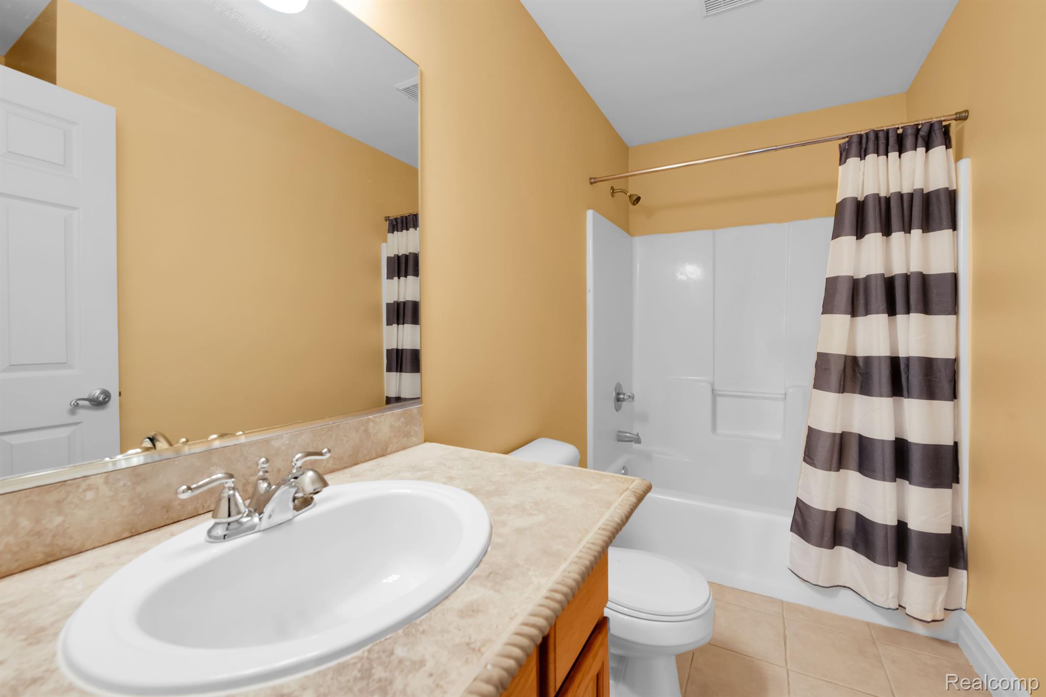 2077 Heiss Road Monroe, MI 48162 - Photo 39 of 45 Gallery Image 39