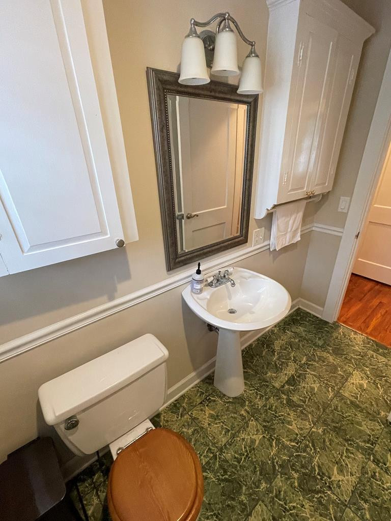 808 Kalmia Hill Road Aiken, SC 29801 - Photo 21 of 29 Hall Bath