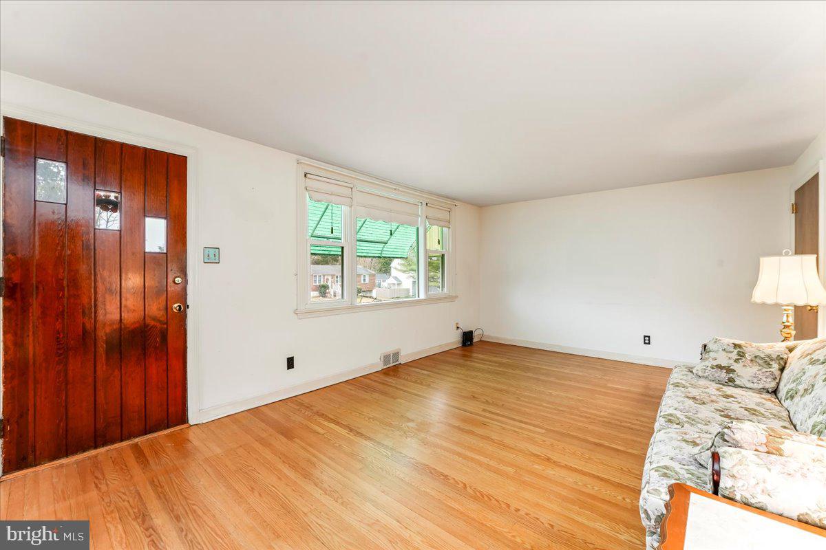 2749 Harmil Road Broomall, PA 19008 - Photo 4 of 37 Gallery Image 4