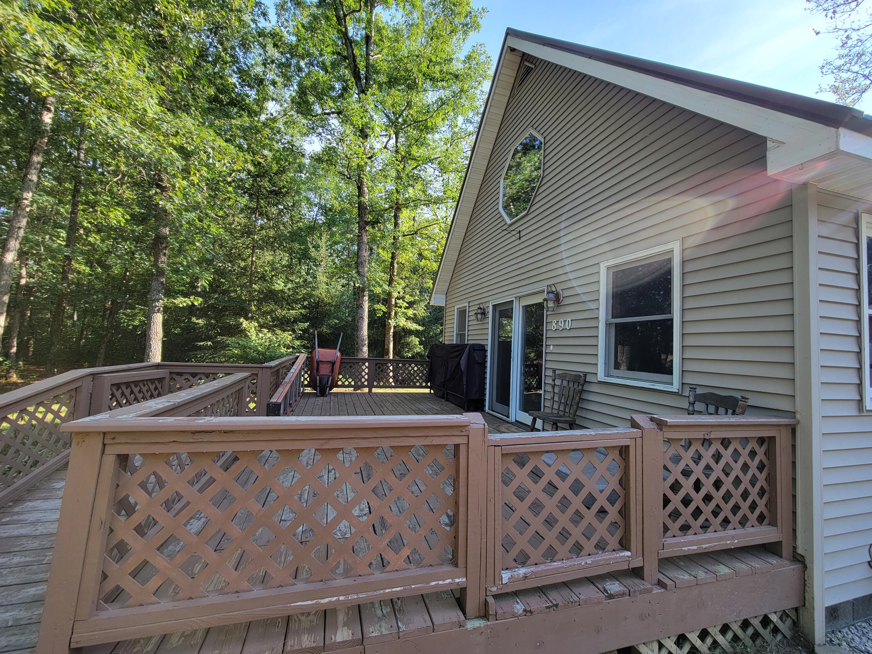 890 South High Bridge Road Wellston, MI 49689 - Photo 2 of 29 20230816_182608