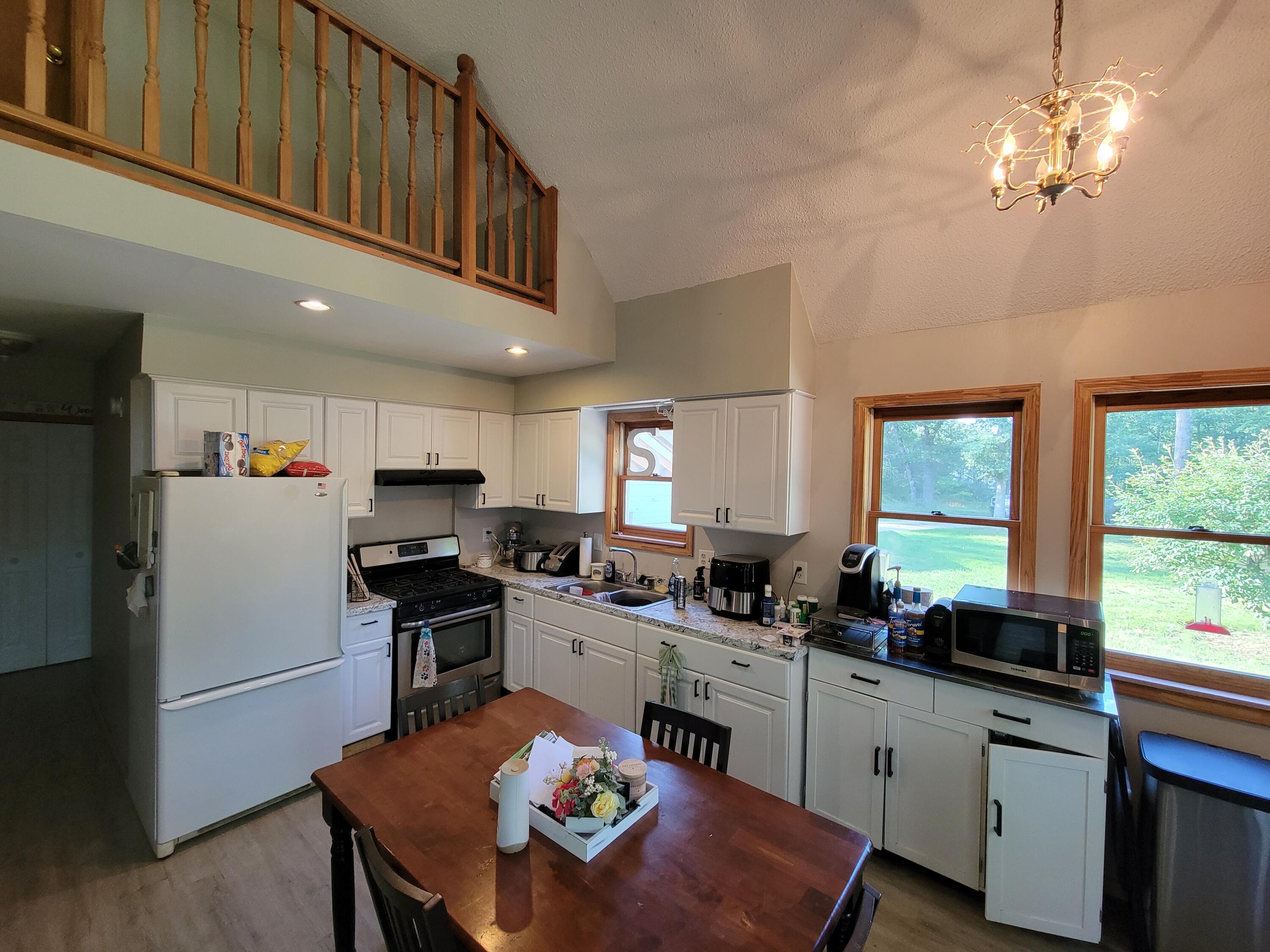 890 South High Bridge Road Wellston, MI 49689 - Photo 5 of 29 20230816_182809