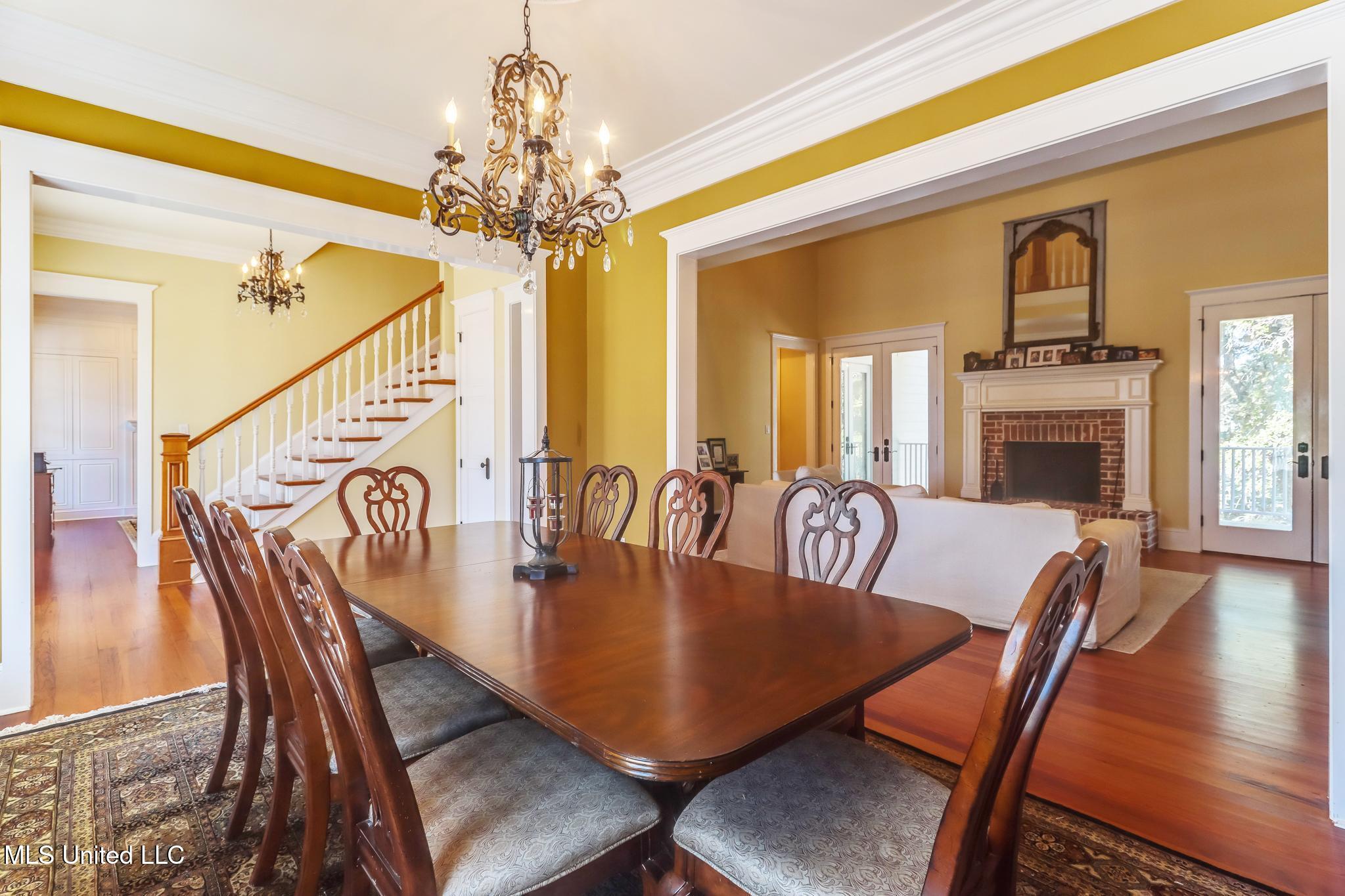 726 Wiggins Circle Pascagoula, MS 39581 - Photo 10 of 54 level 2