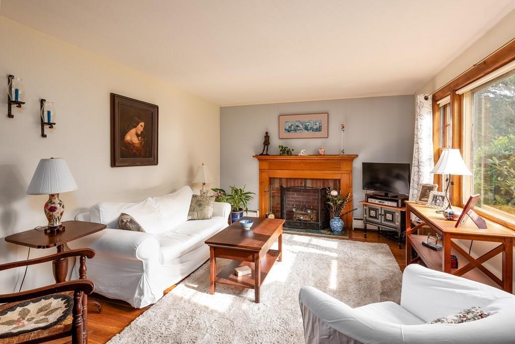 14 Vernon Road Medway, MA 02053 - Photo 3 of 17 Gallery Image 3