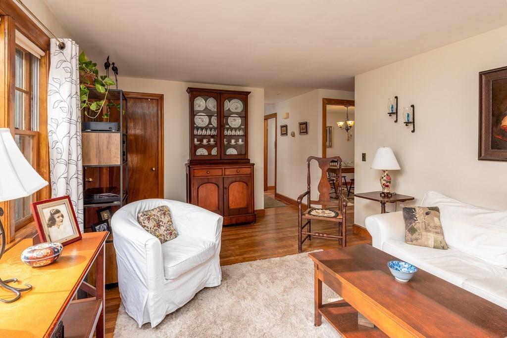 14 Vernon Road Medway, MA 02053 - Photo 4 of 17 Gallery Image 4