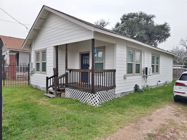 $1,850 | 1217 Campbell Street, Houston, TX 77009