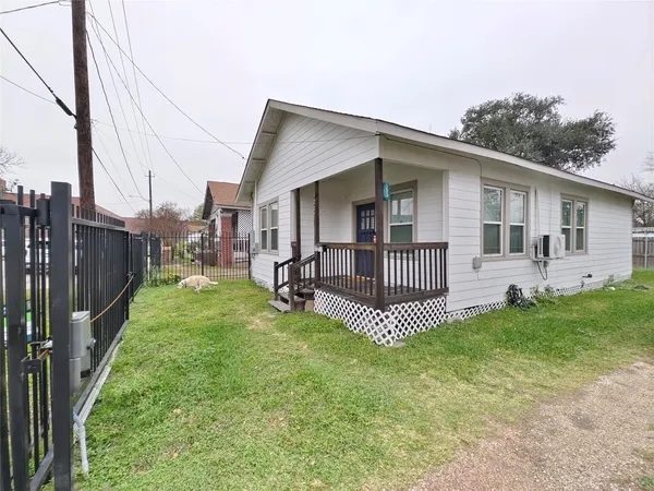 $1,850 | 1217 Campbell Street, Houston, TX 77009