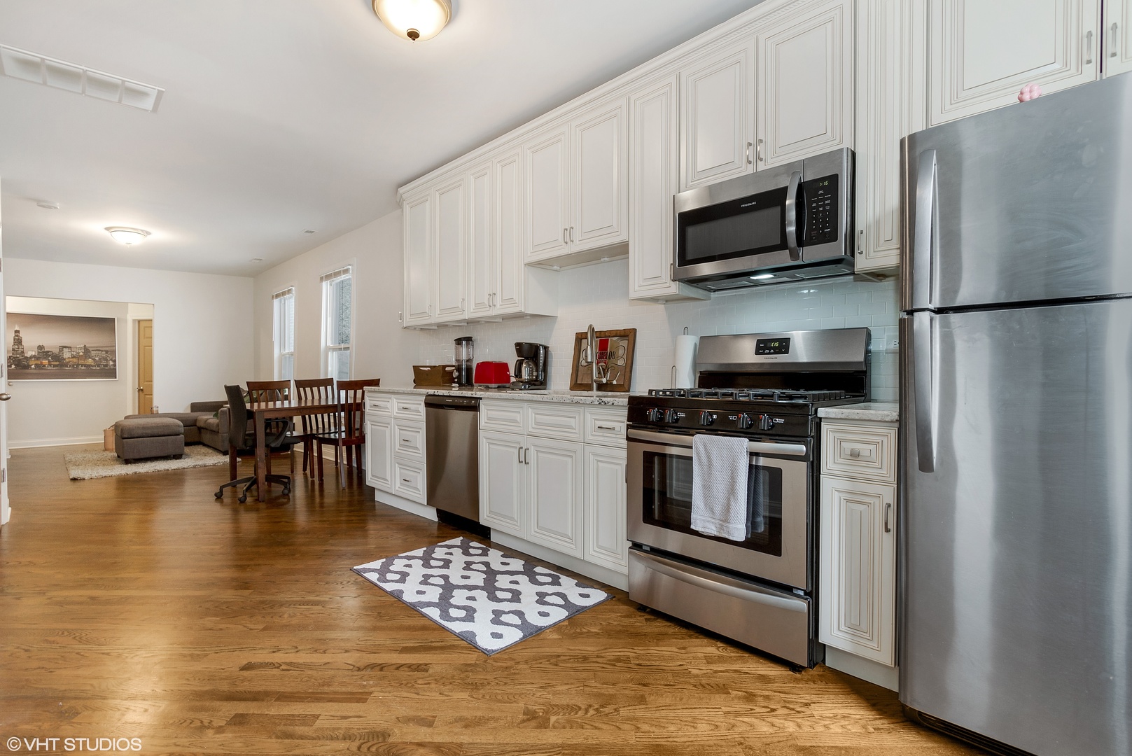 868 North Marshfield Avenue Chicago, IL 60622 - Photo 11 of 23