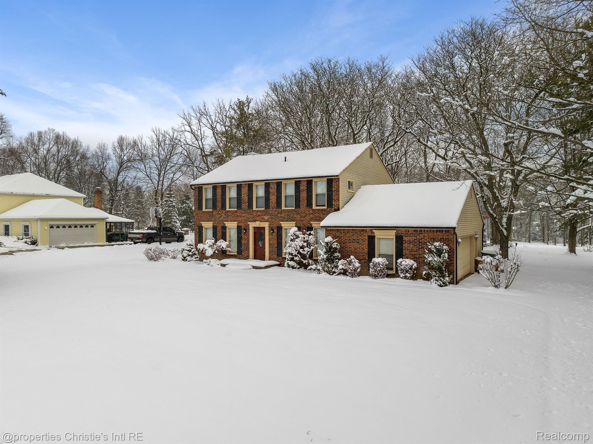 5199 Aintree Road Rochester, MI 48306 - Photo 2 of 44 Gallery Image 2