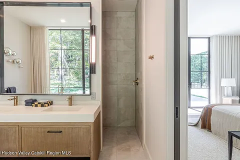 $4,450,000 | 27 Lk Rdg Lane, Craryville, NY 12521