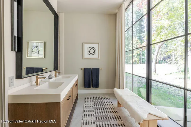 $4,450,000 | 27 Lk Rdg Lane, Craryville, NY 12521