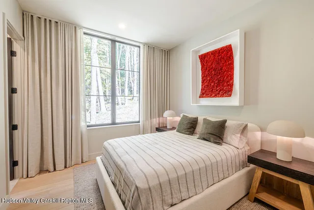 $4,450,000 | 27 Lk Rdg Lane, Craryville, NY 12521