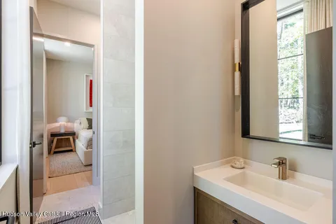 $4,450,000 | 27 Lk Rdg Lane, Craryville, NY 12521