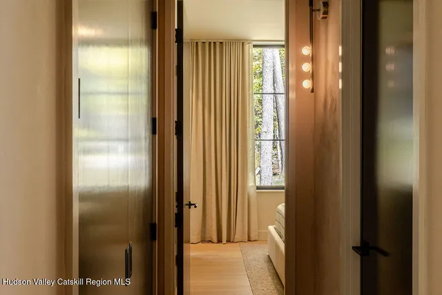 $4,450,000 | 27 Lk Rdg Lane, Craryville, NY 12521