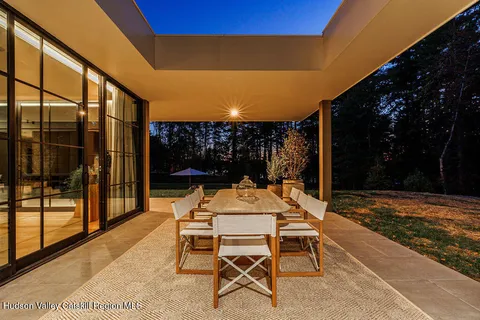 $4,450,000 | 27 Lk Rdg Lane, Craryville, NY 12521