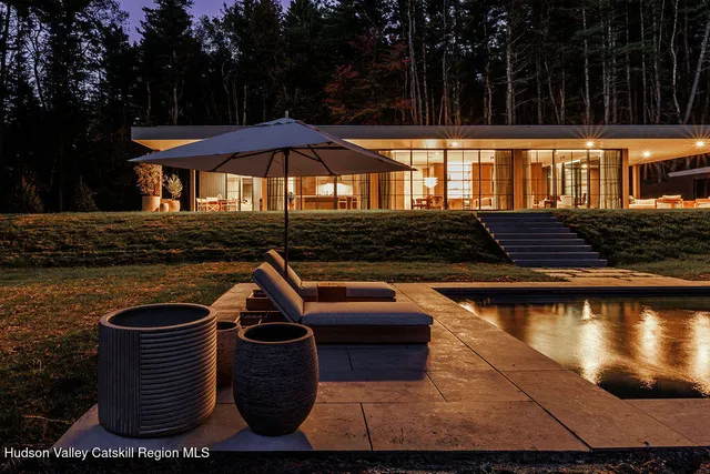 $4,450,000 | 27 Lk Rdg Lane, Craryville, NY 12521