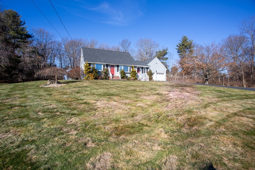 66 Jay Road North Andover, MA 01845 - Photo 2 of 40 Gallery Image 2