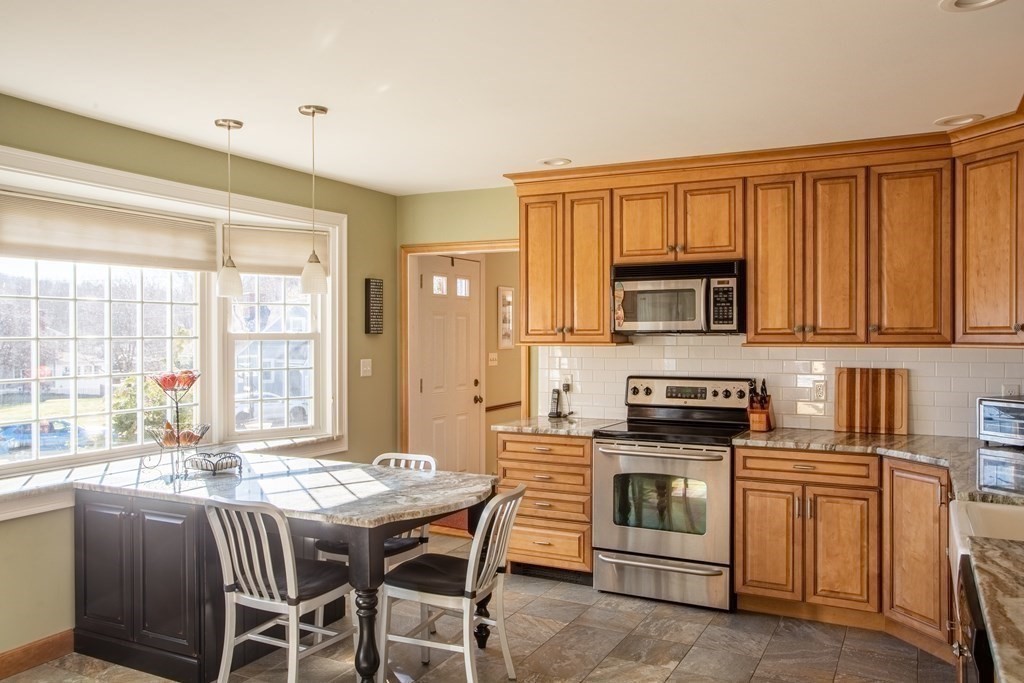 66 Jay Road North Andover, MA 01845 - Photo 24 of 40 Gallery Image 24