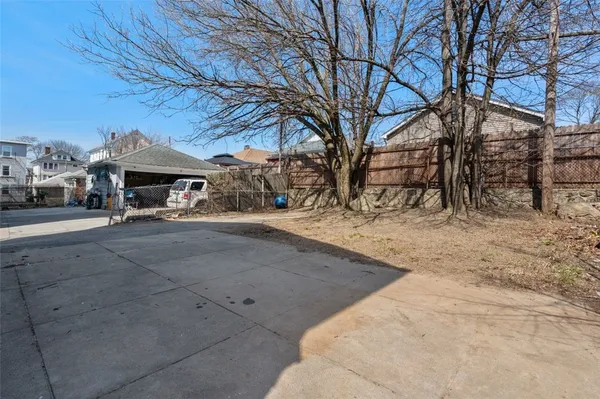 $600,000 | 975 Atwells Avenue, Providence, RI 02909