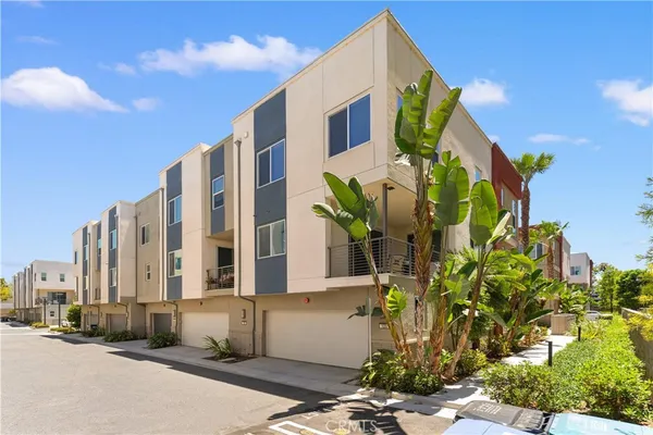 $1,200,000 | 123 Citysquare, Irvine, CA 92614