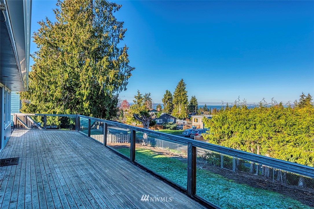 1045 Daley Street Edmonds, WA 98020 - Photo 22 of 23