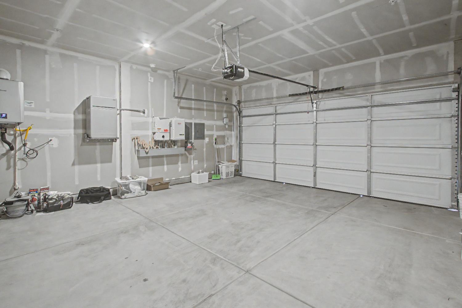 4119 Anise Court Merced, CA 95348 - Photo 23 of 27 a view of a garage room