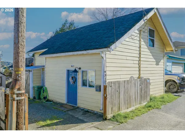 $225,000 | 931 South 4th Street, Coos Bay, OR 97420