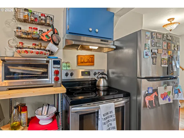 $225,000 | 931 South 4th Street, Coos Bay, OR 97420