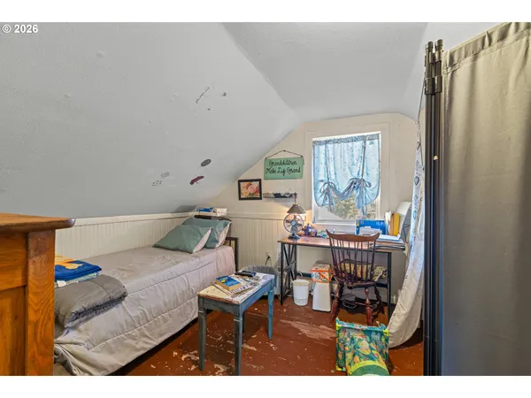 $225,000 | 931 South 4th Street, Coos Bay, OR 97420