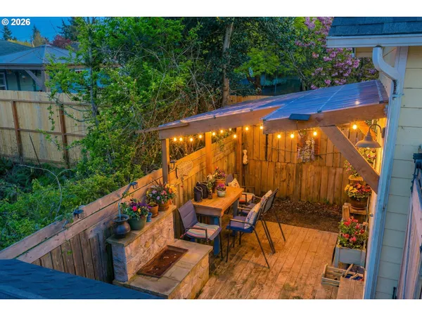 $225,000 | 931 South 4th Street, Coos Bay, OR 97420