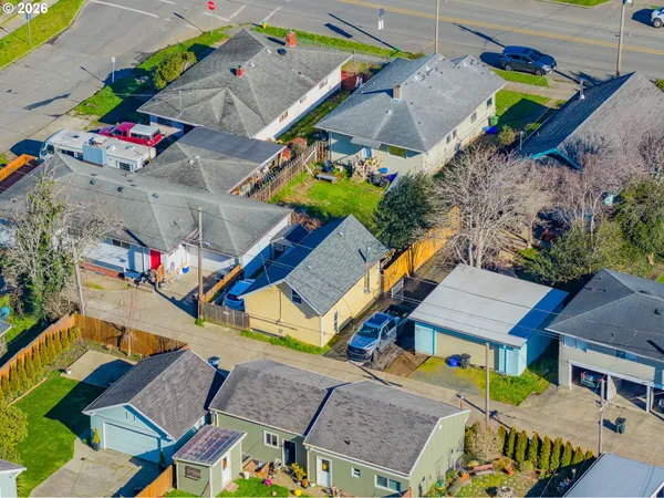 $225,000 | 931 South 4th Street, Coos Bay, OR 97420