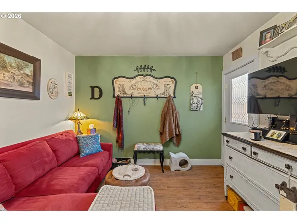 $225,000 | 931 South 4th Street, Coos Bay, OR 97420