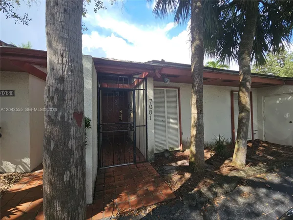 $510,000 | 7001 Loch Isle Drive South, Miami Lakes, FL 33014
