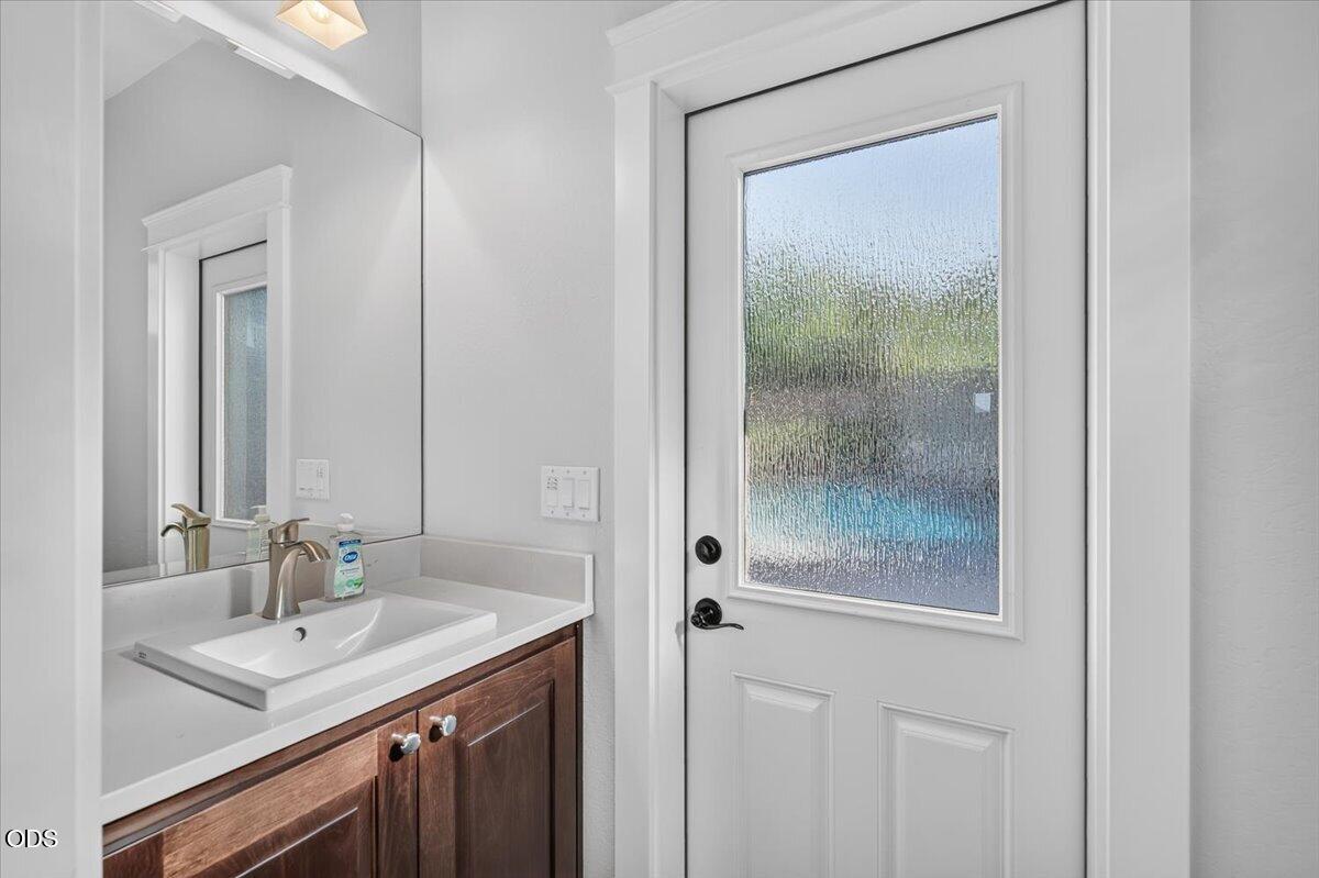 4048 Fieldbrook Avenue Medford, OR 97504 - Photo 36 of 89