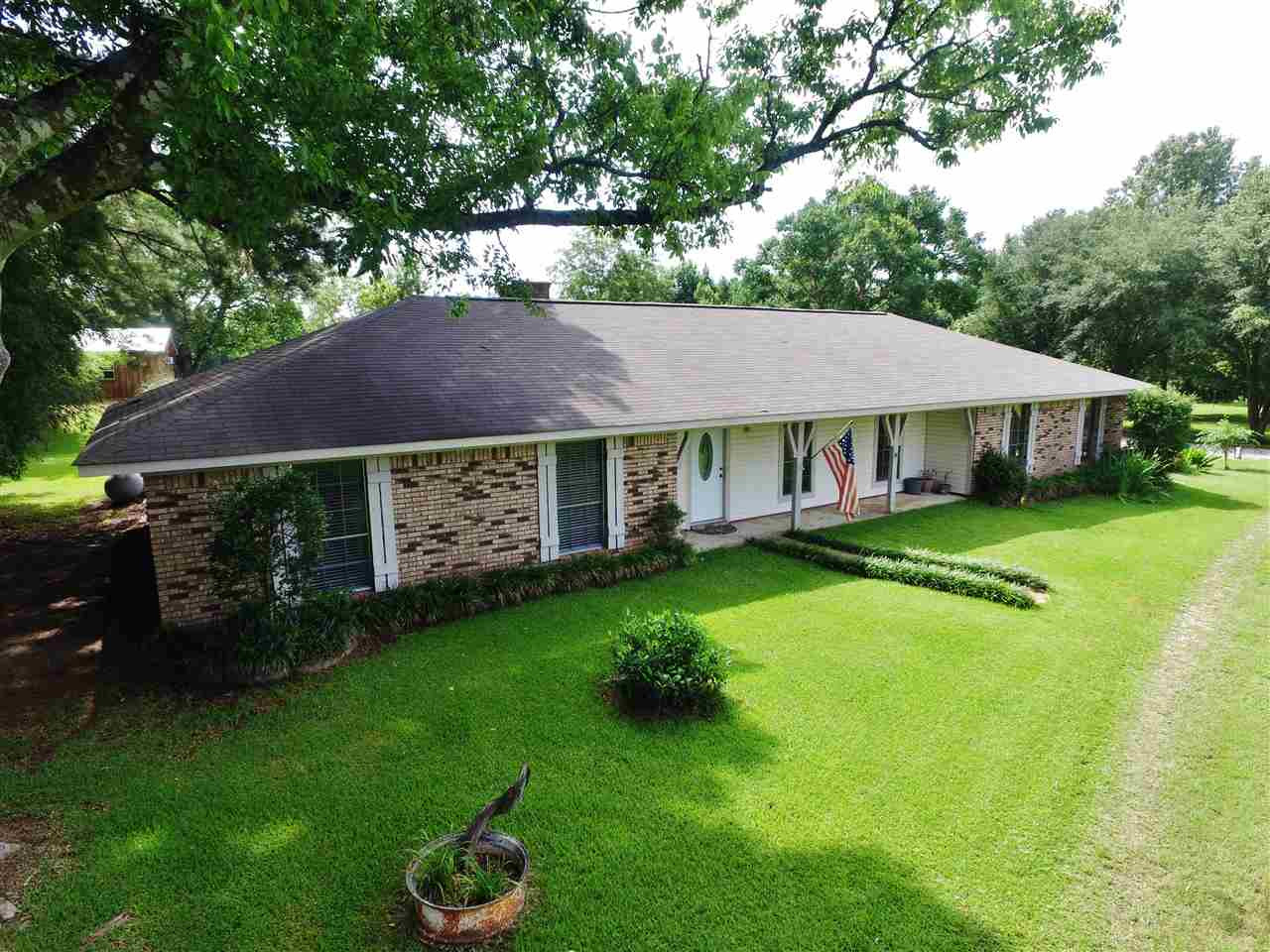 1262 Old Pearl Road Florence, MS 39073 - Photo 1 of 35 Photo 1