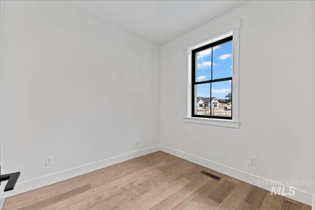 $949,900 | 5667 West Haughburn Drive, Eagle, ID 83616