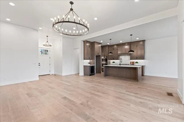 $949,900 | 5667 West Haughburn Drive, Eagle, ID 83616