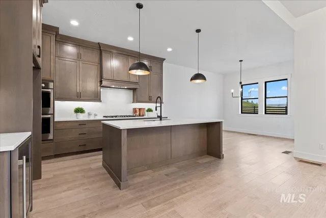 $949,900 | 5667 West Haughburn Drive, Eagle, ID 83616