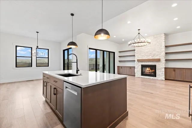 $949,900 | 5667 West Haughburn Drive, Eagle, ID 83616